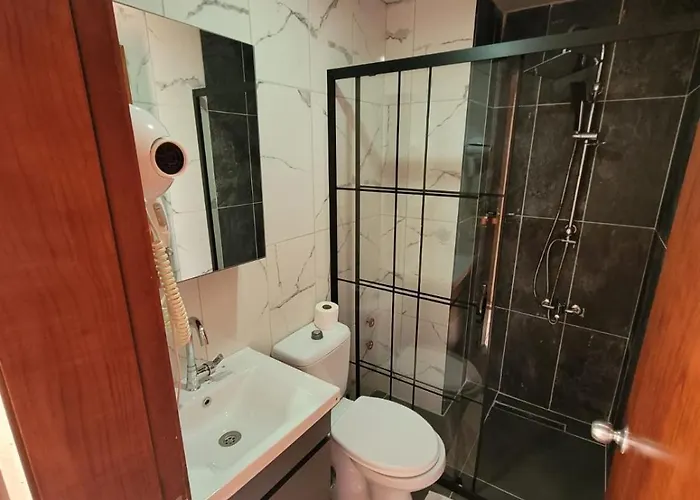 Best Hotel فندق